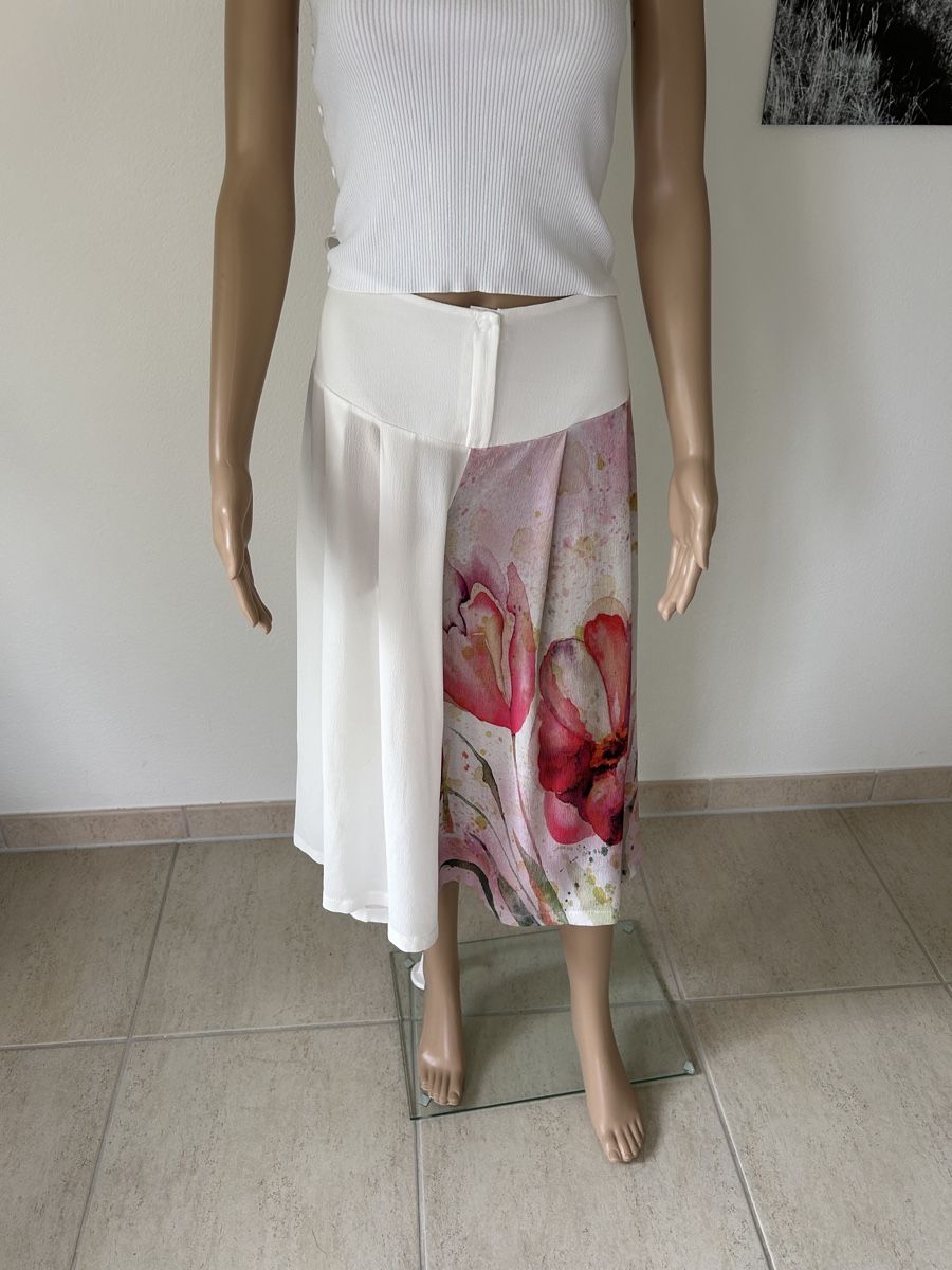 Röcke: Floral Summer Skirt size M – Gebraucht aus Saland von ele_vc96 1