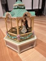 ENESCO - Vintage Spieldose True Love tanzendes Paar