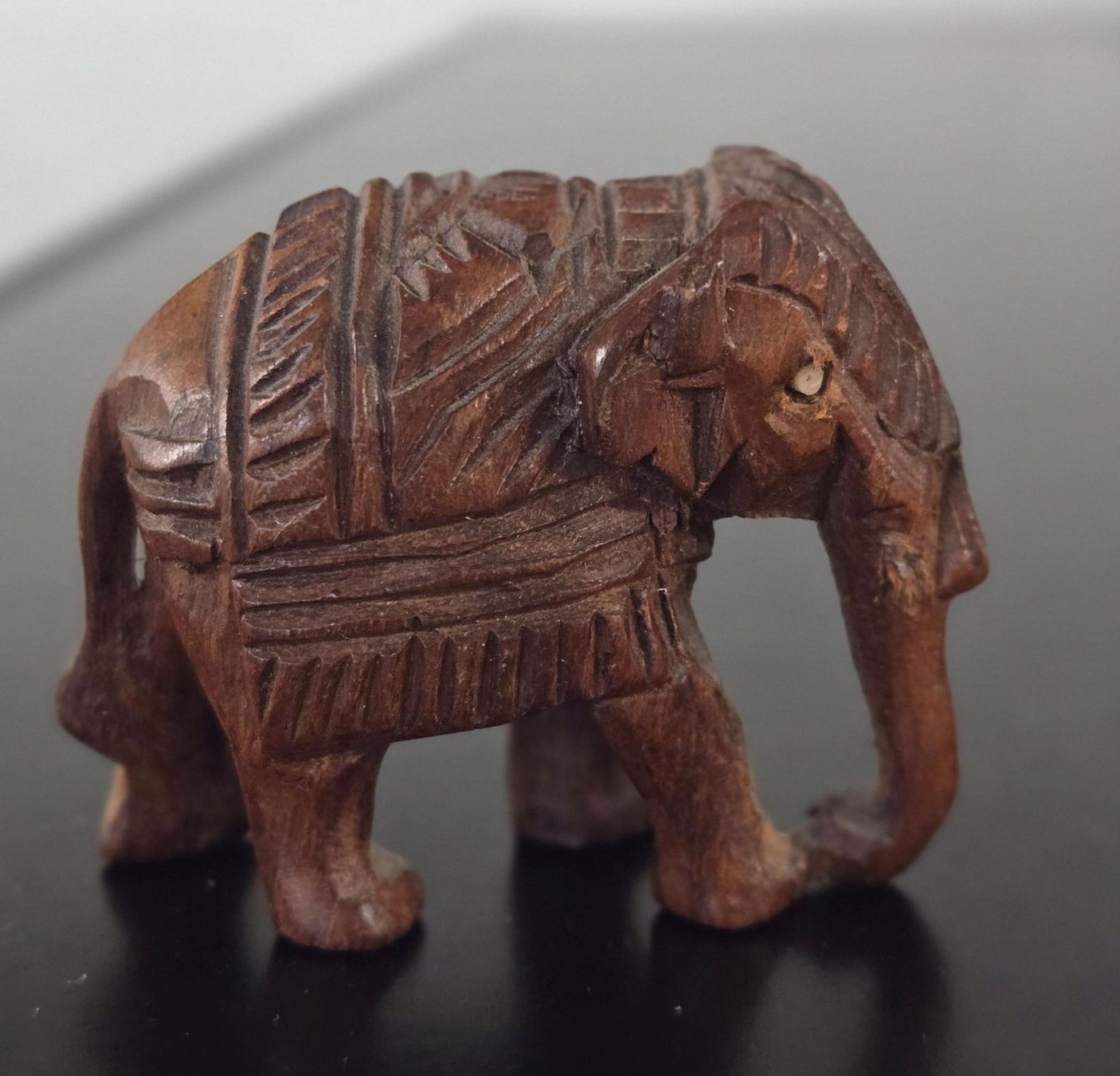 Figuren: Holz Giraffe und Elefant, Handarbeit, Deko – Gebraucht aus Rheinsulz von Dred 5
