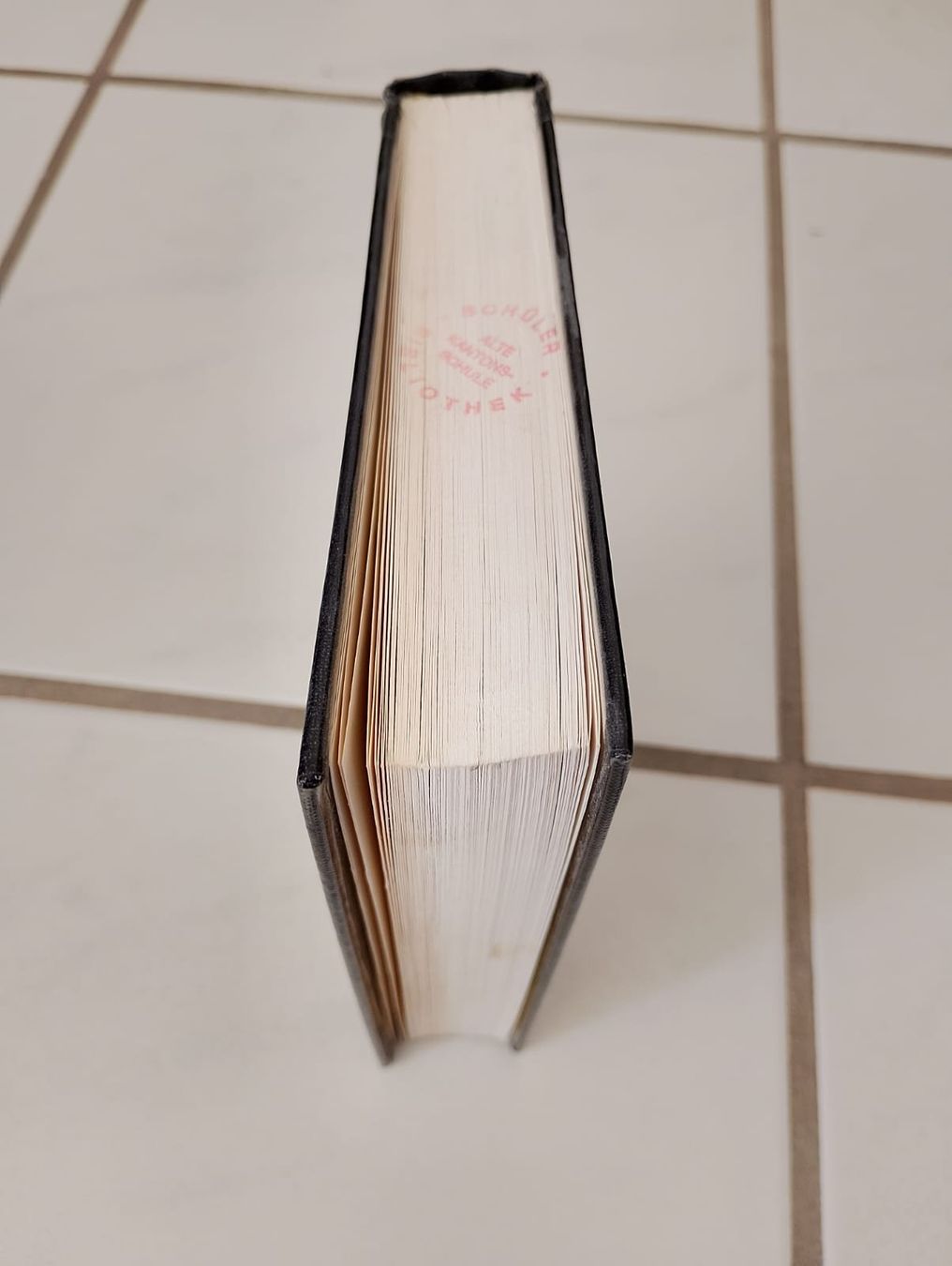 Libri: Nine Stories - J.D. Salinger – Usato da Ehrendingen venduto da 2Guagua2 6