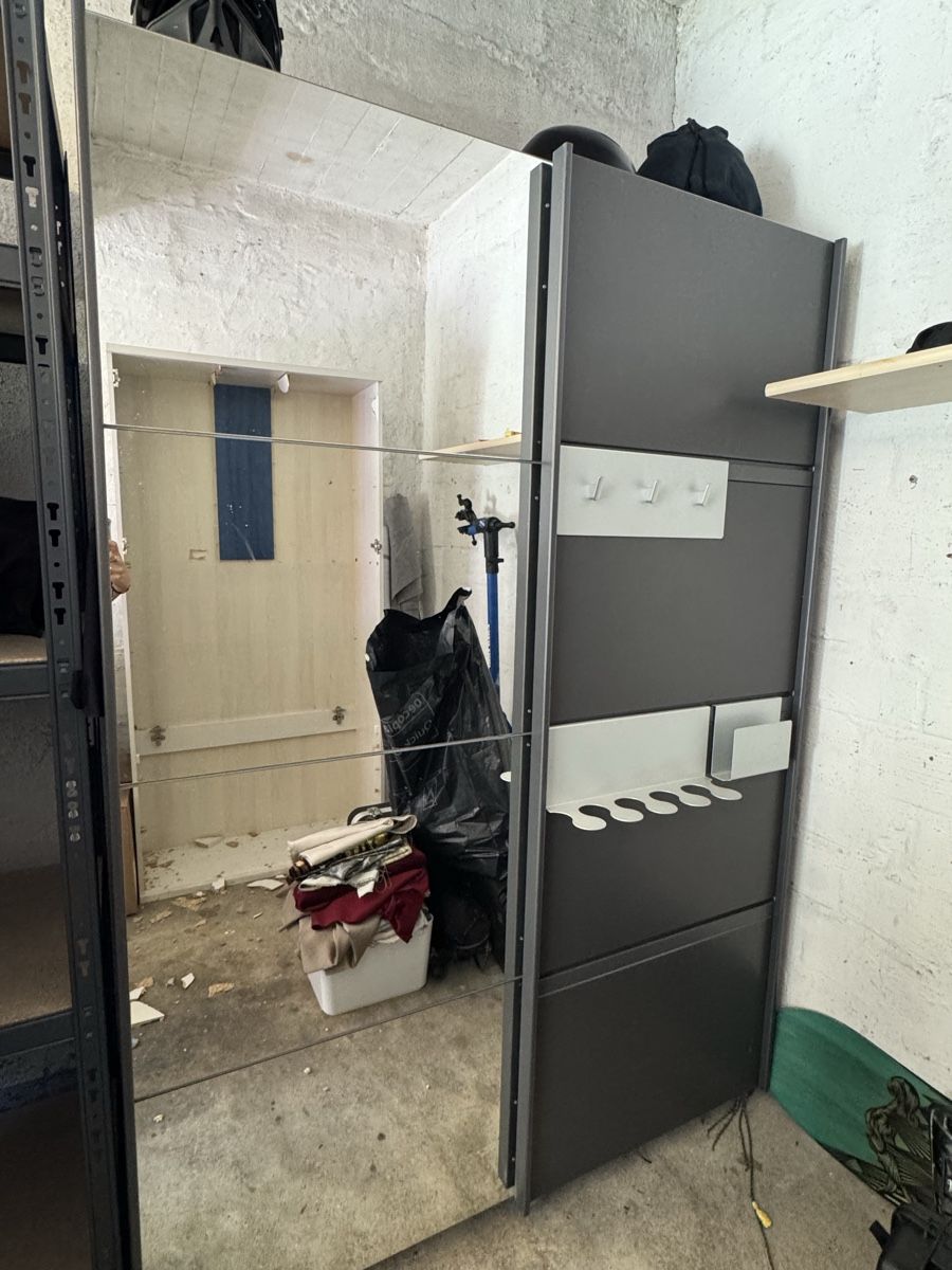 Schränke: Kleierschrank – Gebraucht aus Erlenbach ZH von ale_b75d