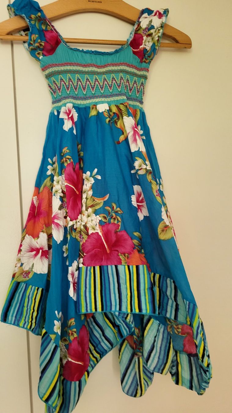 Vestiti & Gonne: Cooles Sommerkleid Gr. 146/152 – Usato da Rorschacherberg venduto da Maku007
