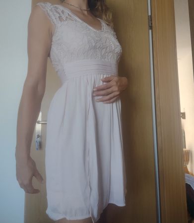 Robe VILA CLOTHES dentelle rose taille S