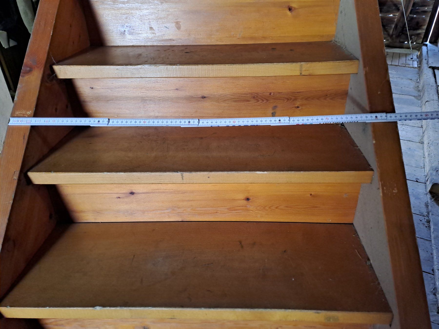 Treppen: Holztreppe – Gebraucht aus Sedrun von placi13. 5