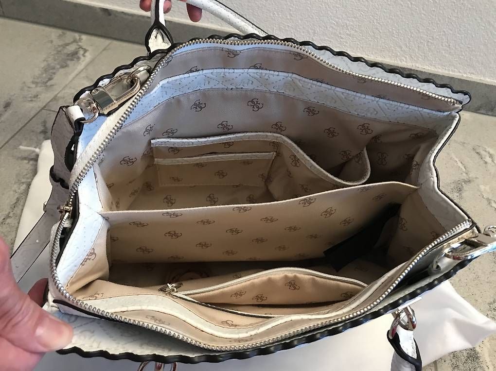 Borse da donna: Guess Handtasche wie neu – Usato da Dietikon venduto da Tappsi1 2
