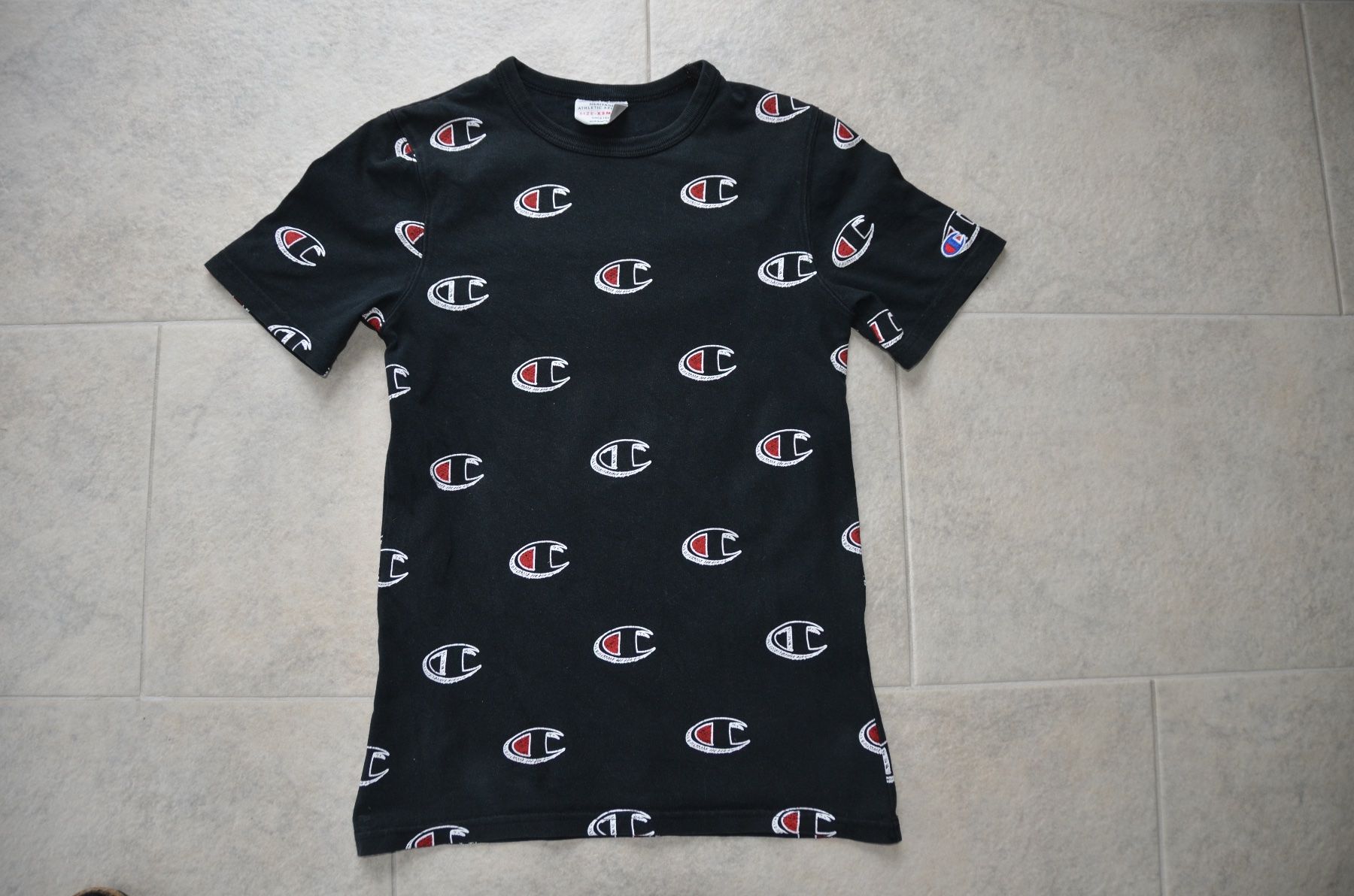 Champion Hemden, T-Shirts & Polos: T-Shirt Champion Grösse 158 – Gebraucht aus Schleinikon von kissa07