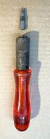 Tournevis porte embout avec manche rouge