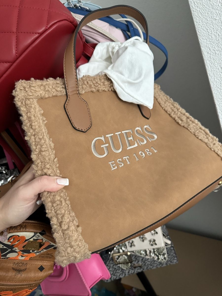 Guess Borse da donna: Guess Tasche – Usato da Rotkreuz venduto da andgav11