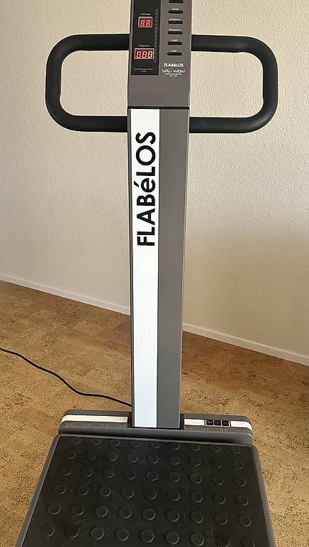 Hometrainer: Vibrationsplatte von Flabélos – Usato da Niederbipp venduto da wssyrius