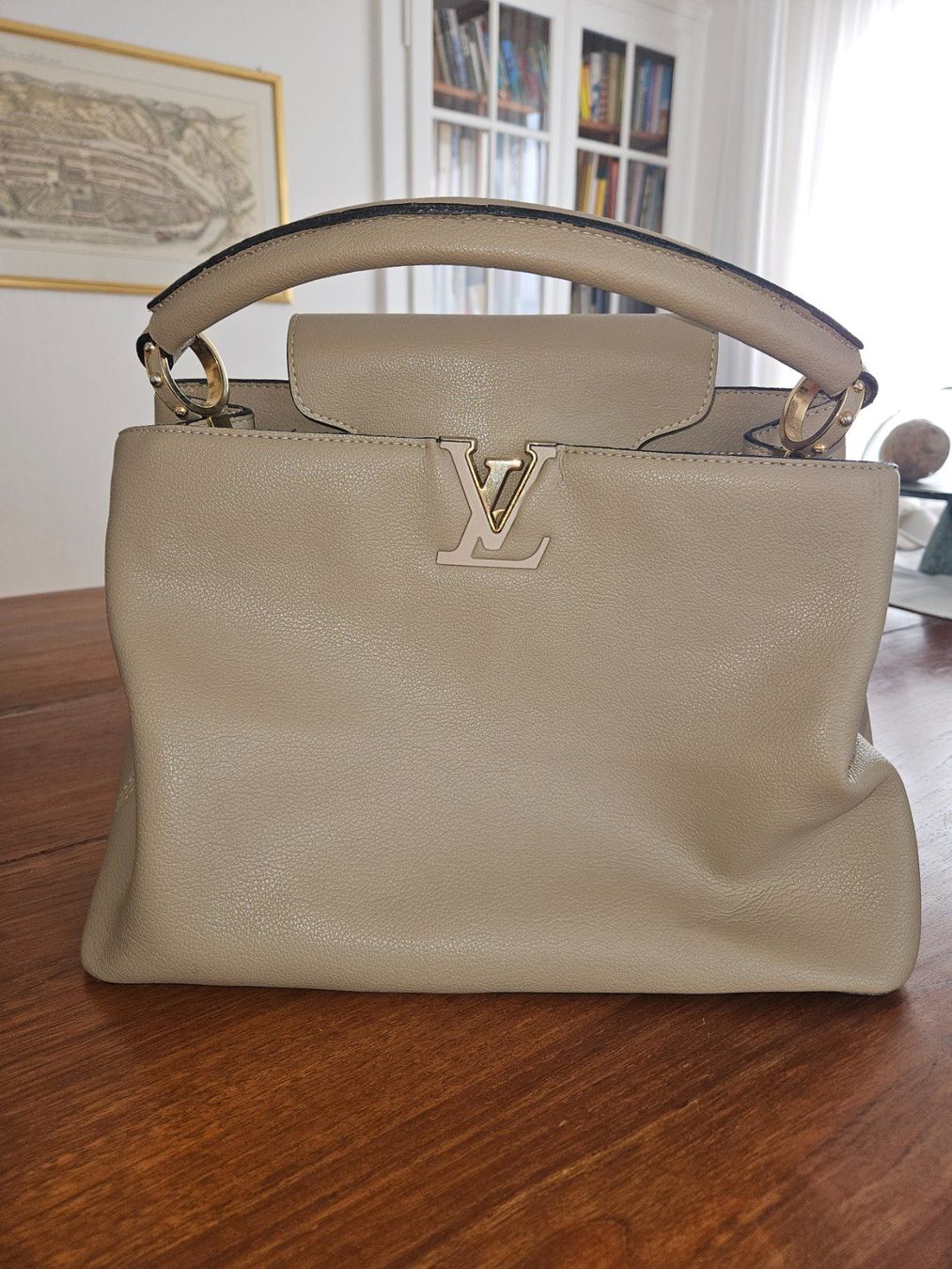 Louis Vuitton Taschen für Damen: Louis Vuitton Capucines - absolutes Schnäppchen – Gebraucht aus Huttwil von heinzdaniel63