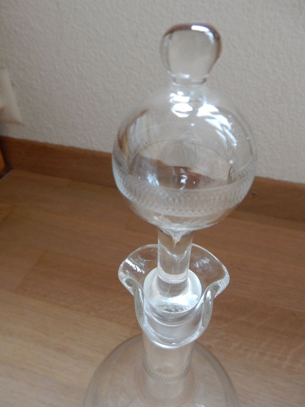 Caraffe: antike Likörflasche mit Muster Glas Schnaps Flasche Karaffe – Usato da Jona venduto da simongarden 3