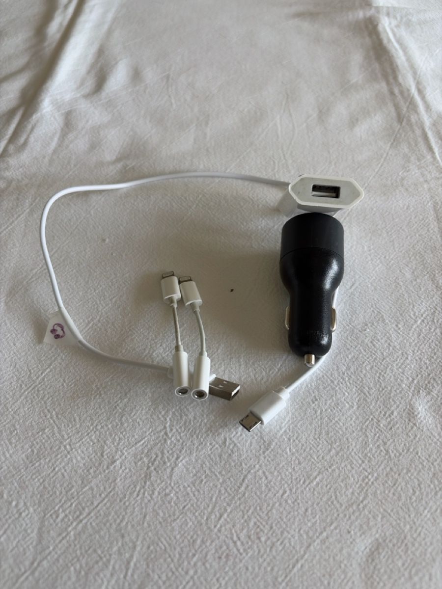Unità & Adattatore: Diverse Stecker usb -b , micro b, Autoapter – Usato da Perlen venduto da K.P.K.P