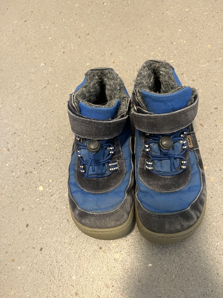 Chaussures garçon: Barfusschuhe blau Grösse 30 gebraucht – D'occasion à Dottikon par kat_jk9m 1