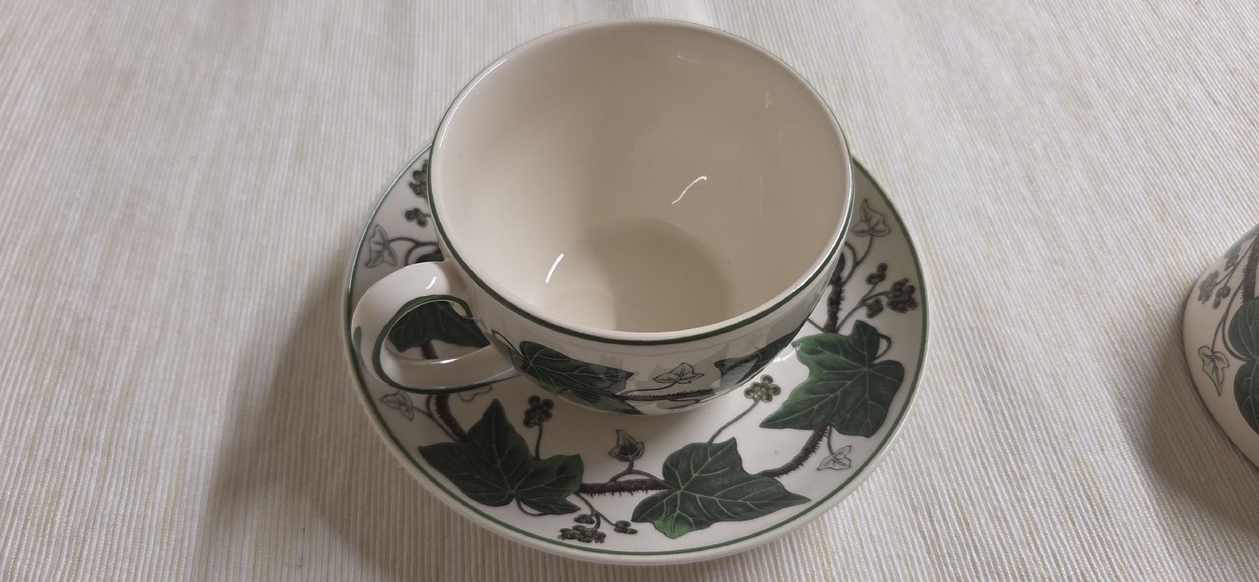 Set di piatti: WEDGWOOD IVY NAPOLEON – Usato da Ascona venduto da principessacaroline