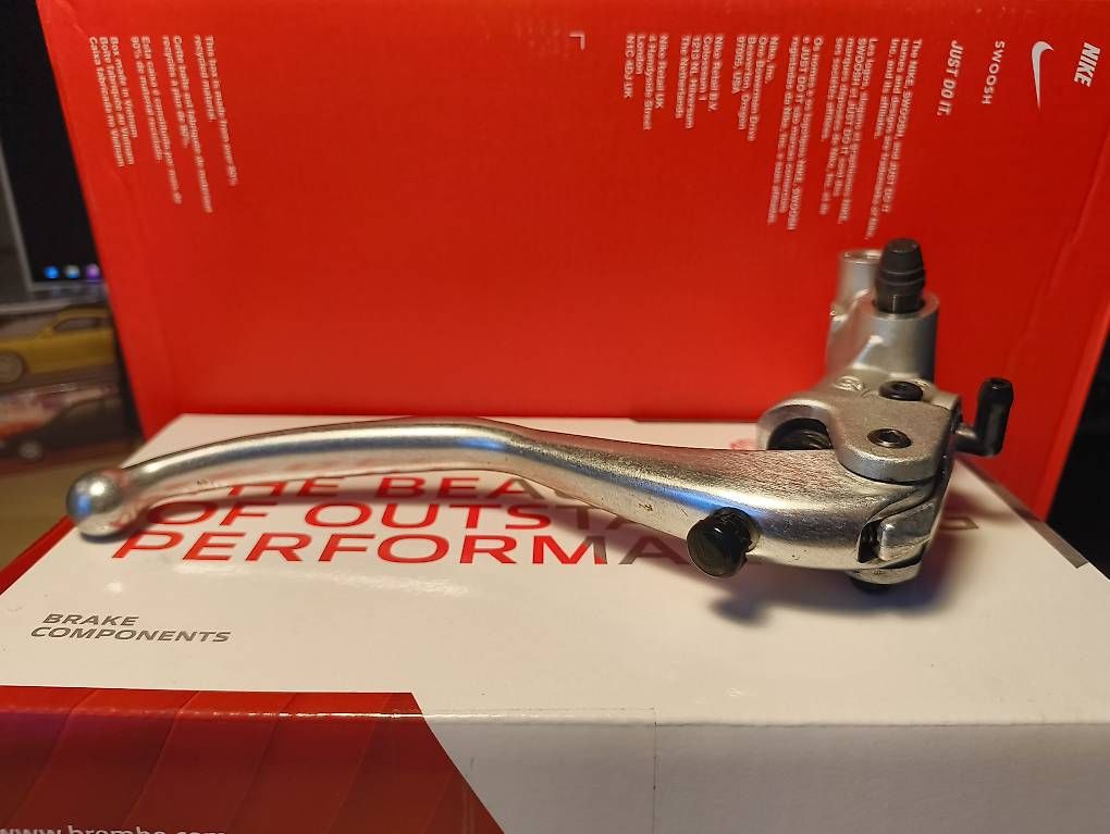 Brembo Tutti i ricambio per moto: Brembo PR18 Bremspumpe – Usato da Vinelz venduto da jdt1969 1