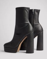Stiefel / High Heels Neu
