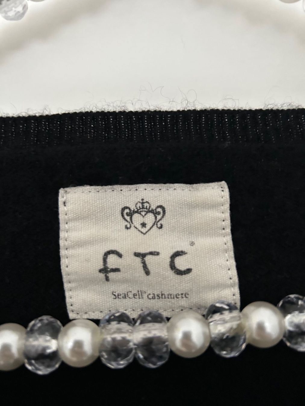 FTC Maglioni & Felpe: FTC Cashmere Pullover , Gr. 42, schwarz – Usato da Horn venduto da Resvi 2