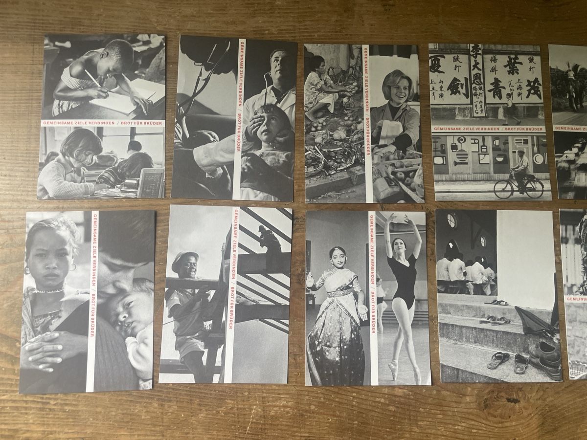 Cartoline postali: 12 verschiedene Ansichtskarten / Postkarten Brot für Brüder  – Usato da Winterthur venduto da cheerio97 1