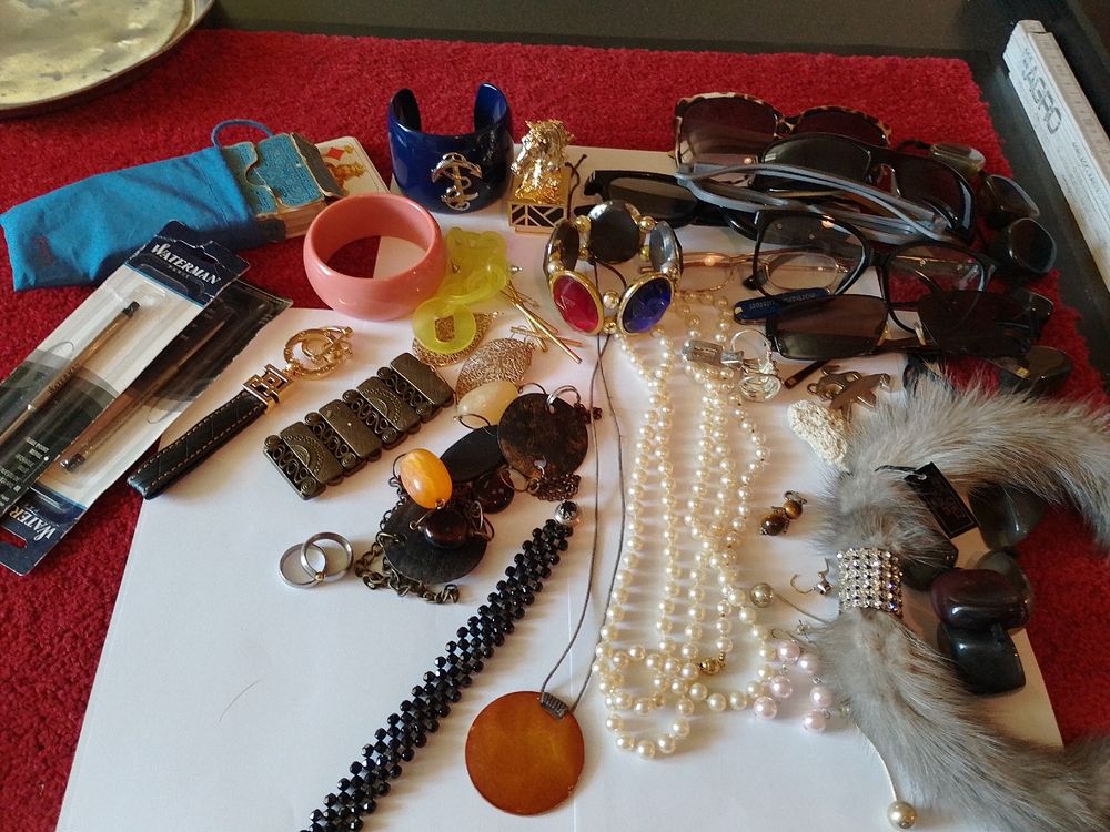 schmuck-mix-gebraucht-in-murten-f-r-chf-12-mit-lieferung-auf