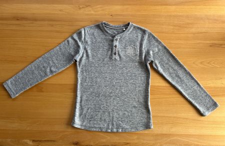 Grau meliertes Kinder-Langarmshirt Grösse 146/152