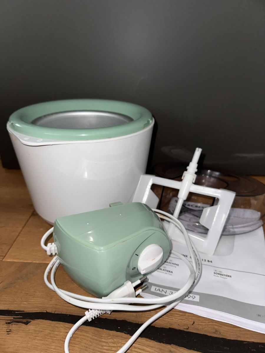 SilverCrest Elettrodomestici da cucina: Eismaschine – Usato da Hermetschwil-Staff venduto da Lauvo 2