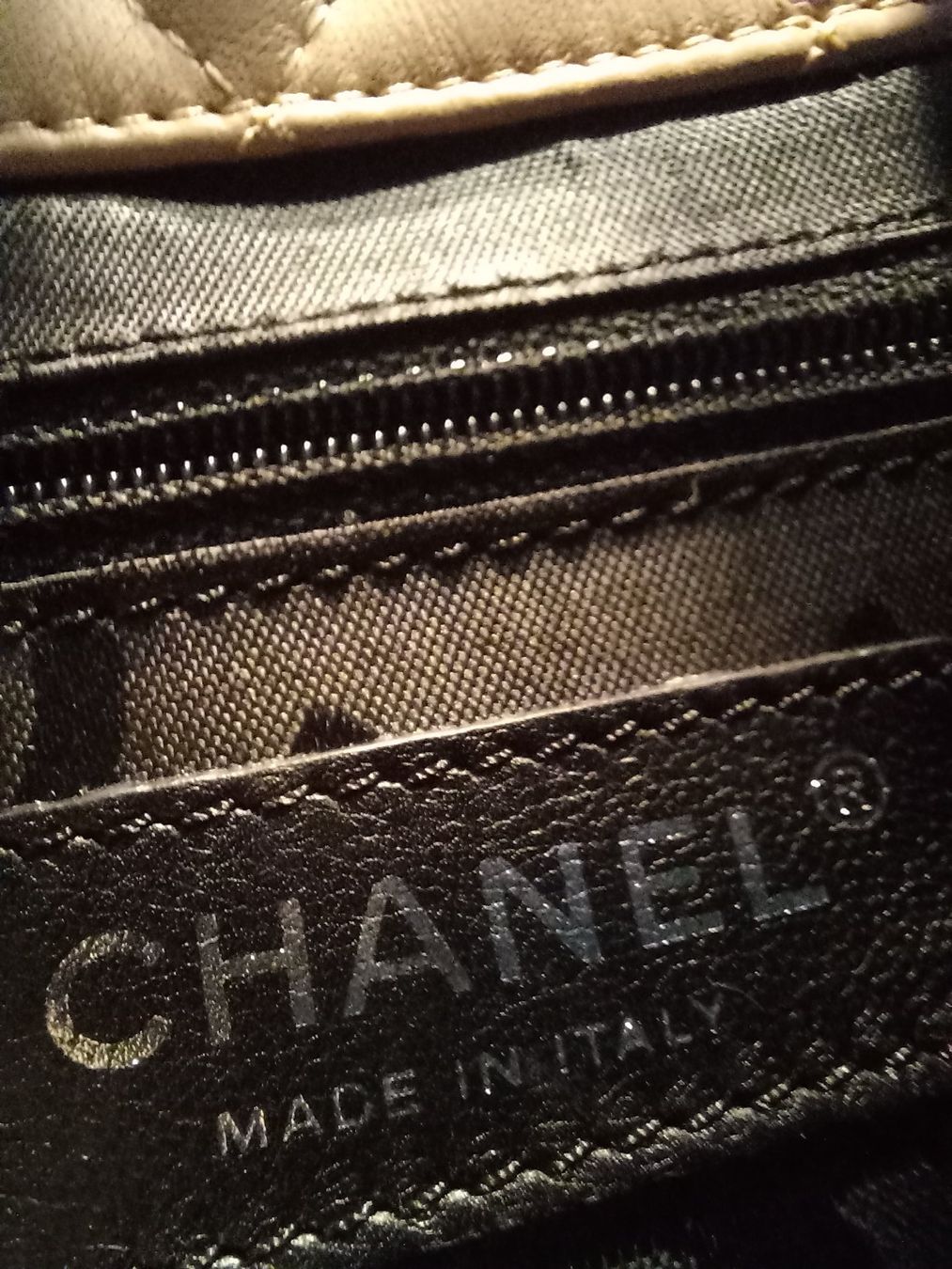 Chanel Borse da donna: Sac Chanel authentique et NEUF – Nuovo e nell'imballaggio originale da Gland venduto da fel_fl7g 5
