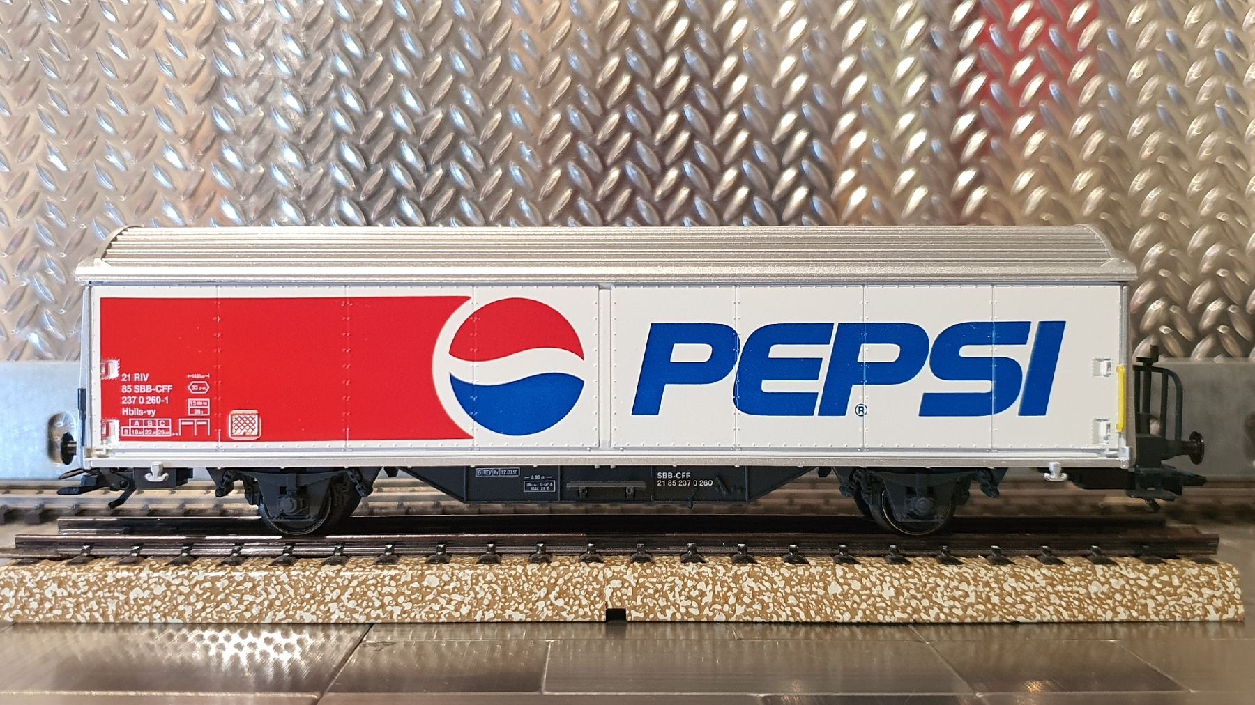 Märklin Modellini di ferrovie: MÄRKLIN H0 GÜTERWGEN PEPSİ – Usato da Männedorf venduto da Modellbau-wyss