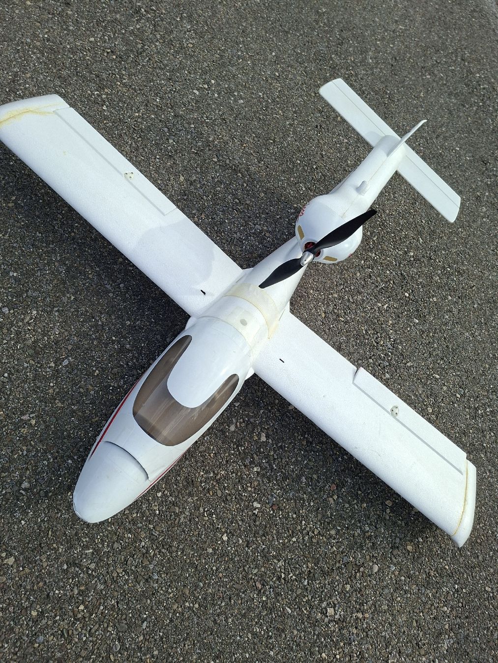 Modellismo RC: RC Flugzeug Hype Seawind 3000 – Usato da Kallern venduto da Slobsen 1