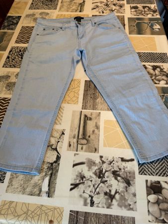 Helle, blaue 3/4 Jeans von Ellos, Grösse 38, Top Zustand!