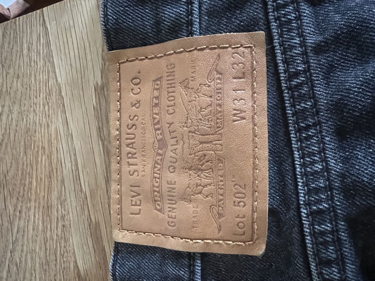 Levi's Jeans: Levi's 502 Jeans, W31/L32, dunkelgrau – Usato da Zürich venduto da len_2rmp 2