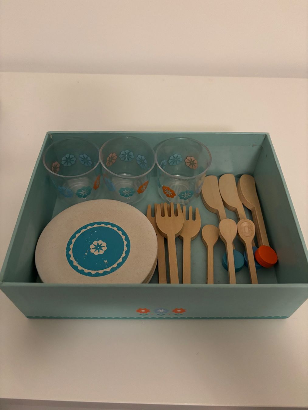 Djeco Giocattoli: Spiellebensmittelset mit Holztellern und Besteck – Usato da Gockhausen venduto da jpa_bkg7