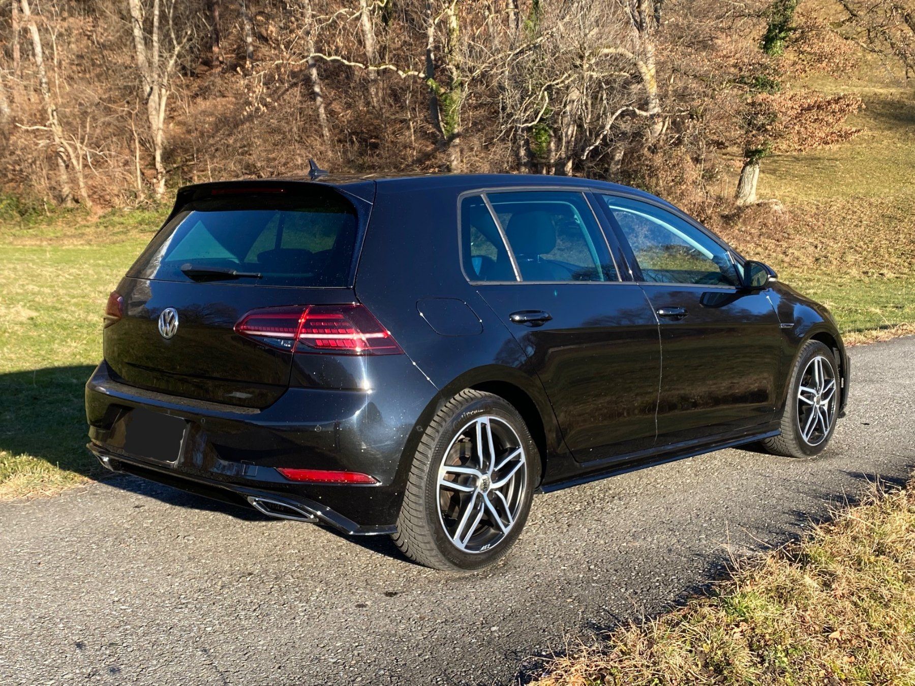 VW Automobili: VW Golf 7 R-Line 2.0 TDI 4Motion – Usato da Malans GR venduto da Capricorn693 2