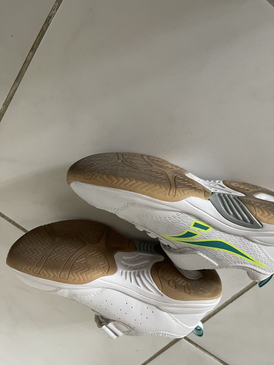 Herrenschuhe: Baskets pointure 31 – Gebraucht aus MARLY von AISLEE 2
