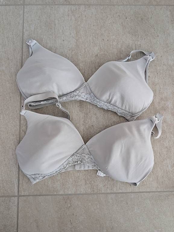 Sonstige Unterwäsche: 2 Stillbh 90E – Gebraucht aus Lostorf von HappyFlohmarkt
