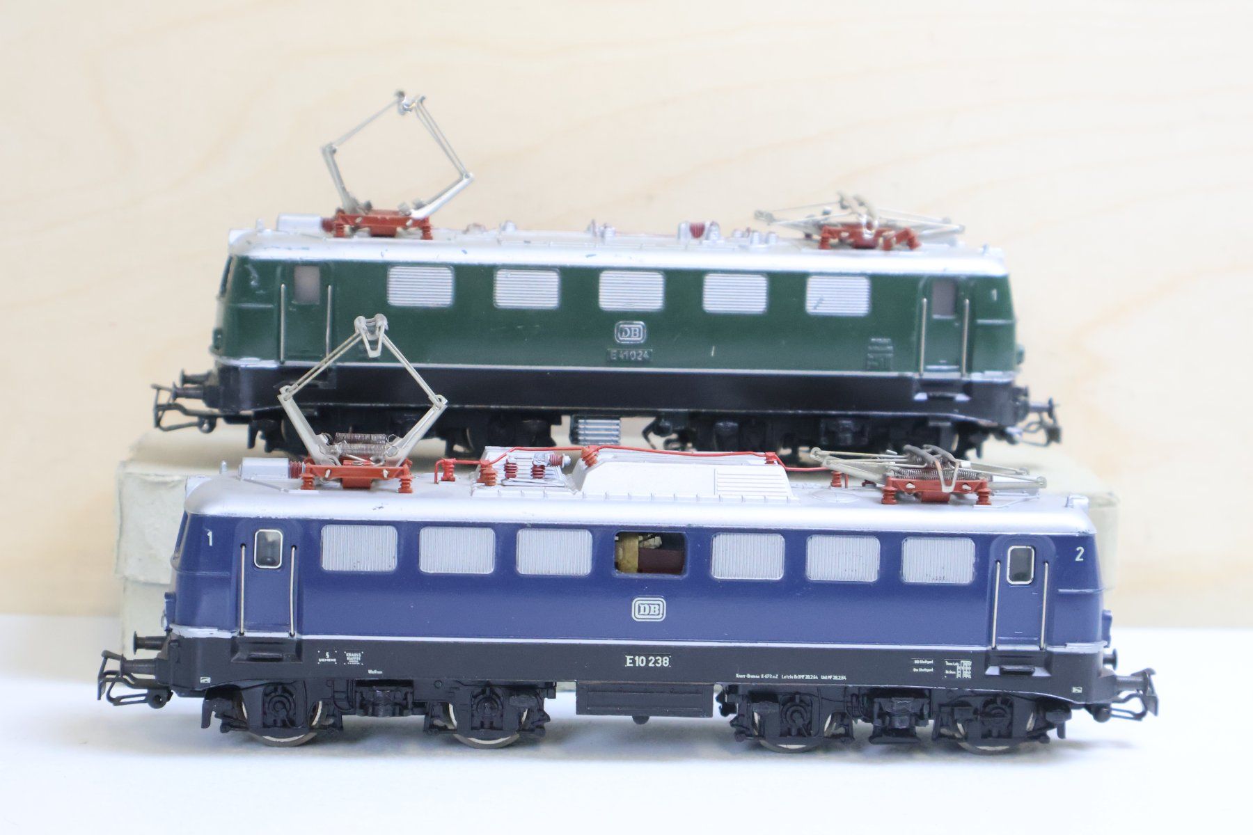 Märklin Modelleisenbahnen: Märklin 2 x E-Loks E10 / E41 - H0 – Gebraucht aus Winterthur von Monstera 1