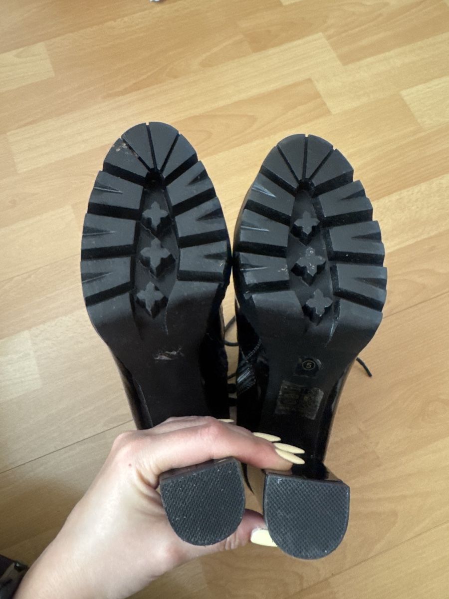 Scarpe da donna: Stiefeletten mit Schnürung Gr. 38 – Nuovo (secondo la descrizione) da Dübendorf venduto da RPU97 2