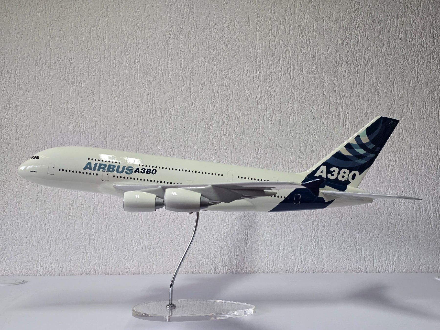 Kit di modellismo & Modellini statici: Daron, Sky Marks, usw. Airbus A 380, Werksfarben, – Usato da Kloten venduto da Nicola2 7