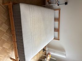 Bett 140x200cm zu verschenken