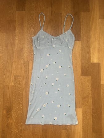 Kleid