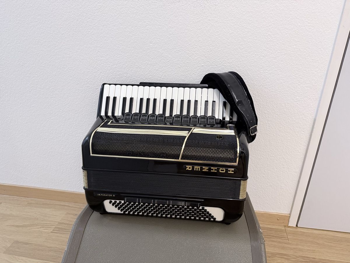 Instruments de musique: Akkordeon  – D'occasion à Langnau am Albis par dri_59xr 2