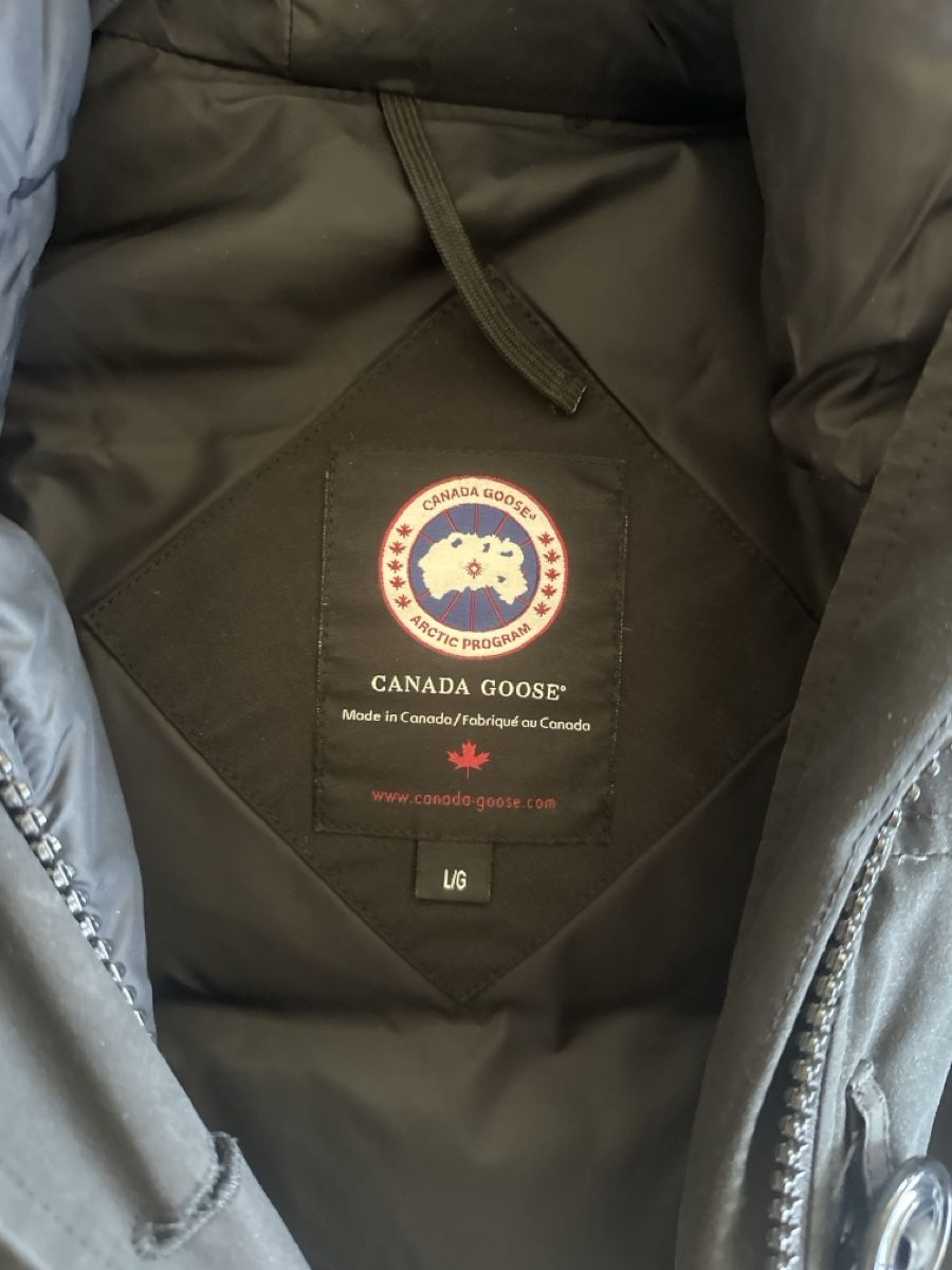Canada Goose Giacche: Gebrauchter Canada Goose Parka in L – Usato da St. Gallen venduto da katheroni 1