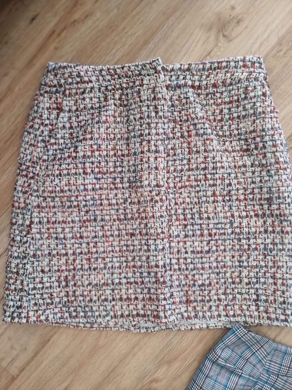 Lotti di vestiti: Mini Röcke Set, Grösse 38/M, Top Zustand – Usato da Arbon venduto da sabire72 1