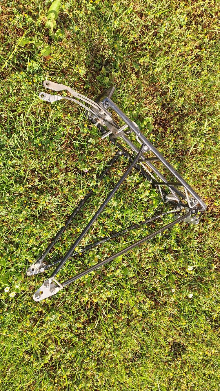 Pezzi di ricambio: Velo Gepäckträger Pletscher Athlete  – Usato da Watt venduto da Gubrist 4