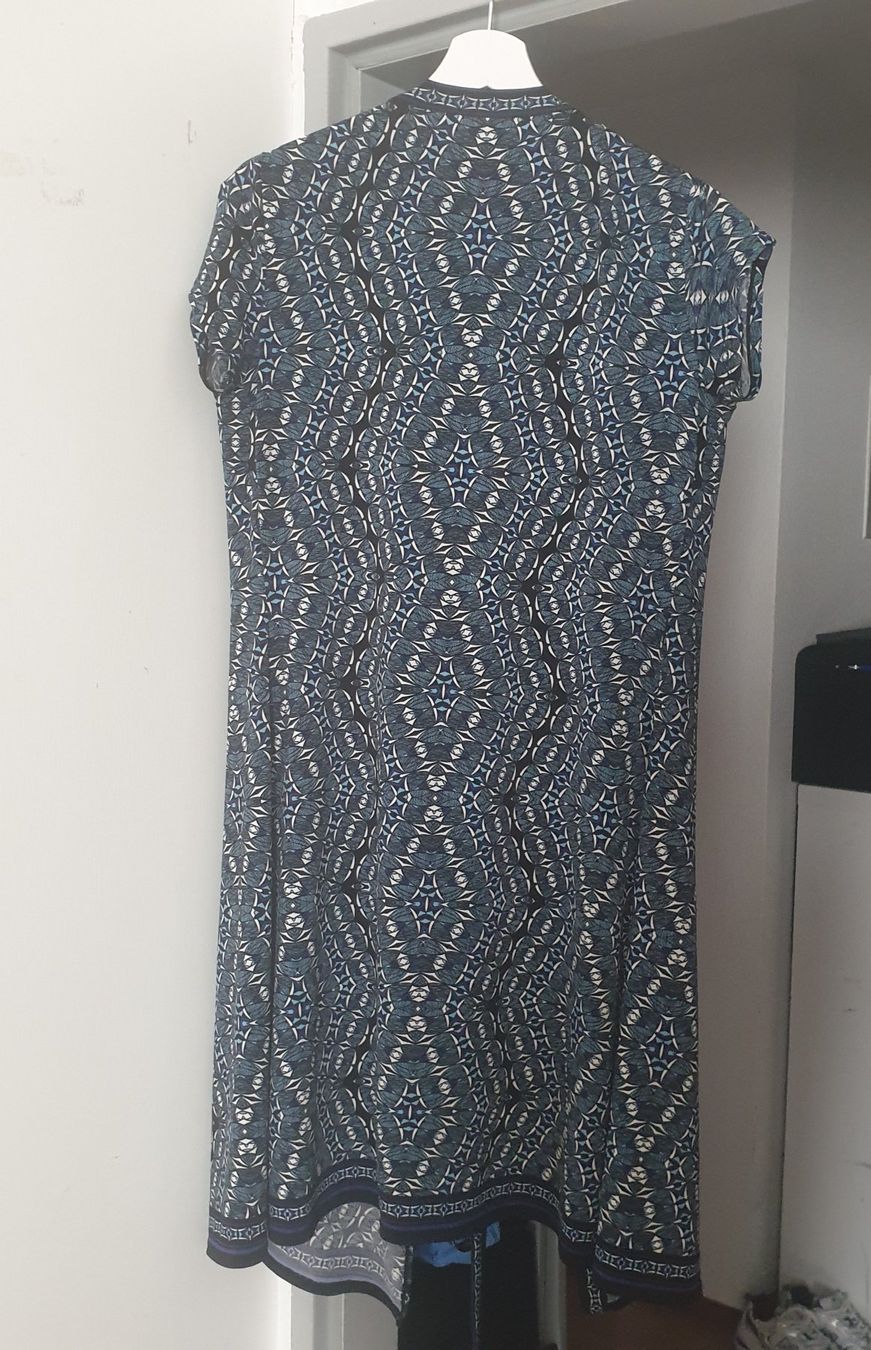 Max Mara Kleider: Max Mara, Max Studio, neues Wickelkleid Gr. M – Neu (gemäss Beschreibung) aus Frenkendorf von Chrigeli01 2