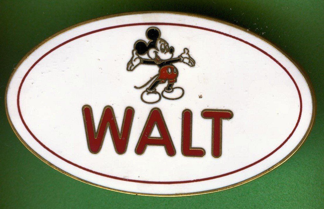 Disney Placchette & Badge: DISNEY  Mickey  WALT  Namensschild  – Usato da Winterthur venduto da Sammleroase