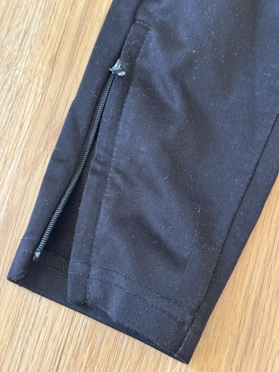 Puma Pantaloni: Puma Trainingshose Grösse 116 – Usato da Basel venduto da spassbremse 1
