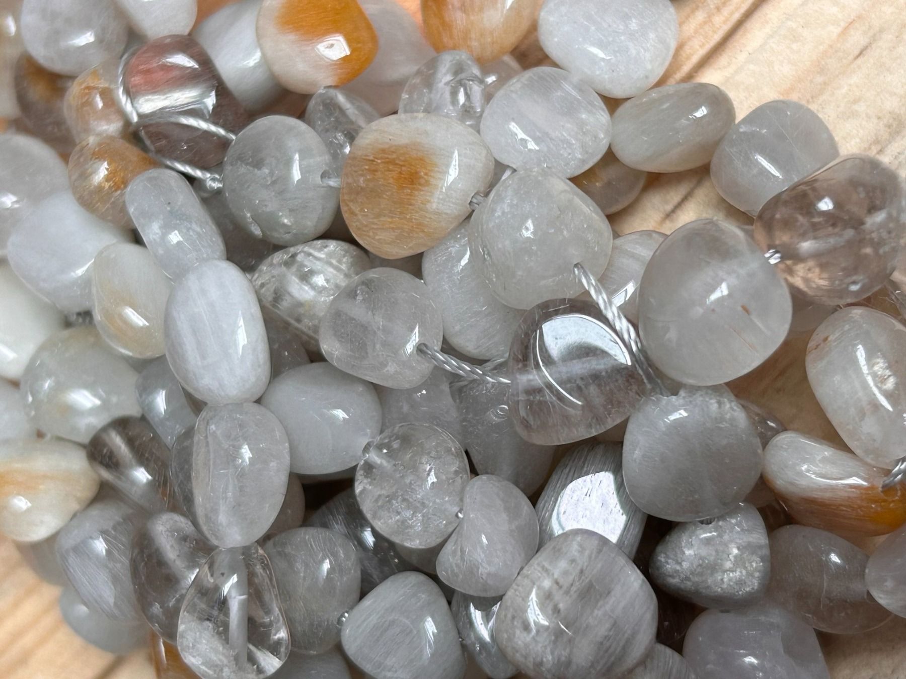 Pietre preziose: Strang echte grey rutilated Nuggets / stone 8-10 mm – Nuovo e nell'imballaggio originale da Niederrohrdorf venduto da Ytobi 1