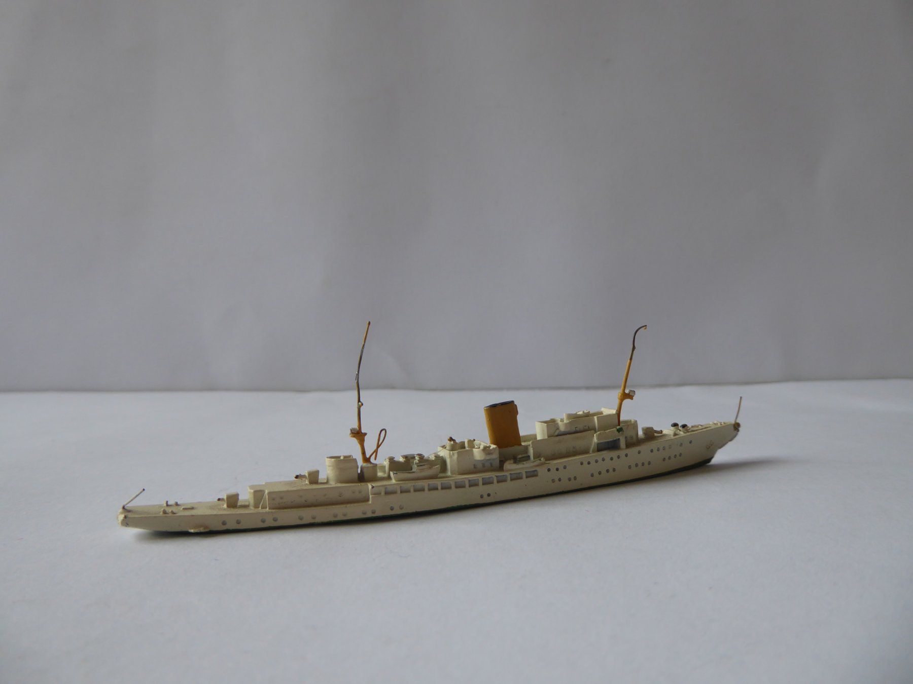 Modellbausätze & Standmodelle: Imposantes Kriegsschiff Aviso Grille, ca. 1:50 – Gebraucht aus Turbenthal von Panau 3