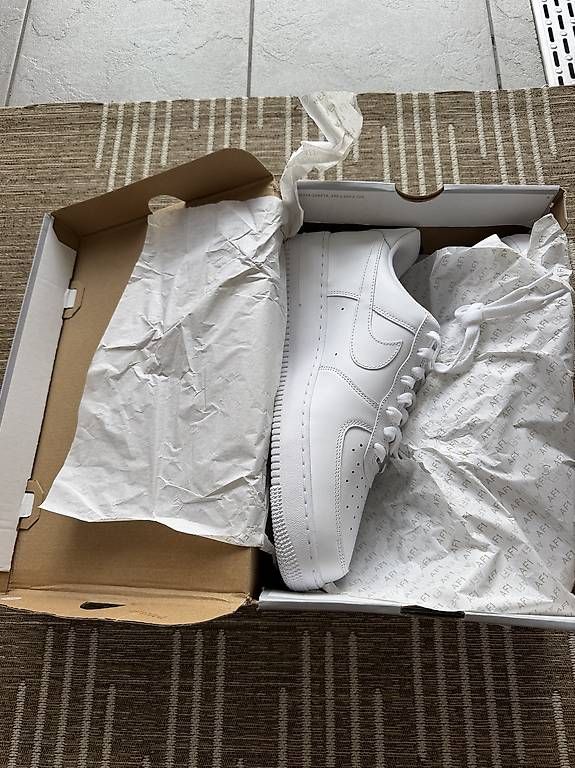 Nike Chaussures hommes: Air Force 1 Herren WHITE – Neuf (Voir description) à Wangen ZH par alexia022 4