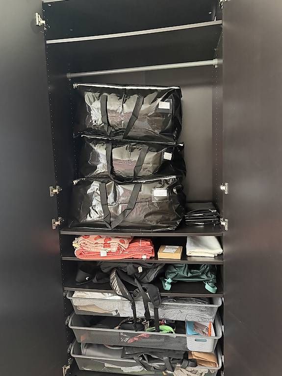 Armadi: grosser neuer Ikea Schrank – Usato da Amriswil venduto da zan_vsq2 2
